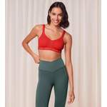 Sport-BH von triaction BY Triumph, in der Farbe Rot, aus Polyester, andere Perspektive, Vorschaubild