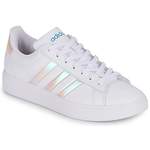 adidas Sneaker der Marke Adidas