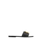 Givenchy, Sliders der Marke Givenchy