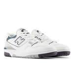 Sneaker von New Balance, in der Farbe Weiss, aus Leder, andere Perspektive, Vorschaubild