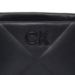 Schultertasche von Calvin Klein, in der Farbe Schwarz, aus Kunstleder, andere Perspektive, Vorschaubild