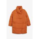 Wattierter Oversize-Mantel der Marke Monki