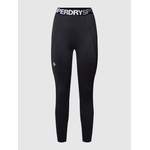 Superdry Sports der Marke Superdry Sports