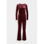 Jumpsuit von der Marke Pieces