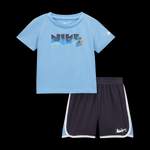 Nike Sportswear der Marke Nike