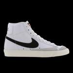 Nike Blazer der Marke Nike