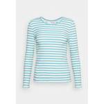 Langarmshirt von der Marke Selected Femme Petite