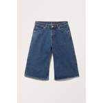 Lockere Jeansshorts der Marke Monki