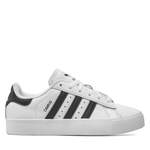 Sneakers adidas der Marke Adidas