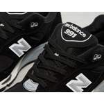 Sneaker von New Balance, in der Farbe Schwarz, aus Leder, andere Perspektive, Vorschaubild