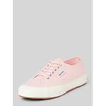 SUPERGA Sneaker der Marke Superga