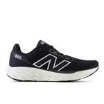 New Balance der Marke New Balance