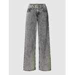 Gerade Jeans von Levi's®, in der Farbe Grau, aus Baumwolle, Vorschaubild