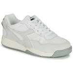 Diadora Sneaker der Marke Diadora