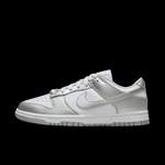 Nike Dunk der Marke Nike