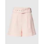 Guess Shorts der Marke Guess