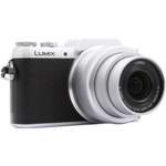 Hybrid-Kamera Lumix der Marke Panasonic