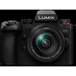 PANASONIC Lumix der Marke PANASONIC