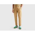 Benetton, Carrot-fit-chinos der Marke United Colors of Benetton