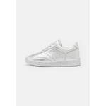 Sneaker low der Marke MM6 Maison Margiela