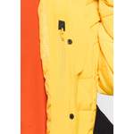 Mantel von LUHTA, in der Farbe Gelb, andere Perspektive, Vorschaubild