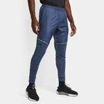 Under Armour der Marke Under Armour