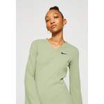 Langarm Shirt von Nike Sportswear, in der Farbe Grün, andere Perspektive, Vorschaubild