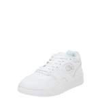 Sneaker der Marke Lacoste