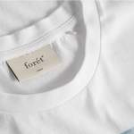 T-Shirt von Forét, in der Farbe Weiss, andere Perspektive, Vorschaubild