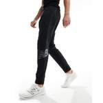 Herren-Sporthosen von New Balance, in der Farbe Schwarz, aus Baumwolle, Vorschaubild