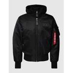 Bomberjacke mit der Marke alpha industries