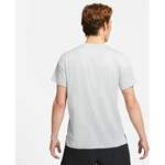Funktionsshirt von Nike, in der Farbe Weiss, aus Polyester, andere Perspektive, Vorschaubild