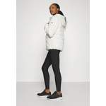 Outdoorjacke von Champion, in der Farbe Weiss, andere Perspektive, Vorschaubild