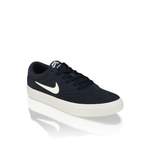 Nike SB der Marke Nike