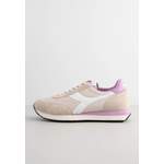 Sneaker low der Marke Diadora