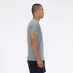 T-Shirt von New Balance, in der Farbe Grau, aus Polyester, andere Perspektive, Vorschaubild