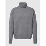 BOSS Rollkragenpullover der Marke Boss