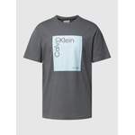 T-Shirt mit der Marke CK Calvin Klein