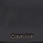 Messenger Bag von Calvin Klein, in der Farbe Schwarz, aus Kunststoff, andere Perspektive, Vorschaubild