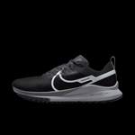 Trail-Laufschuh von Nike, in der Farbe Schwarz, aus Gummi, Vorschaubild