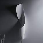 Wandlampe von Ingo Maurer, in der Farbe Weiss, aus Papier, andere Perspektive, Vorschaubild