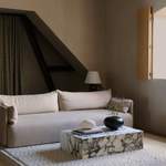 2/3-Sitzer Sofa von Audo, in der Farbe Beige, aus Sperrholz, andere Perspektive, Vorschaubild