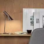 Schreibtischlampe von Louis Poulsen, in der Farbe Weiss, aus Stahl, Vorschaubild