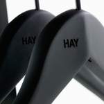Kleiderbügel von Hay, in der Farbe Schwarz, andere Perspektive, Vorschaubild