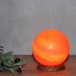 Beistelltischlampe von HIMALAYA SALT DREAMS, in der Farbe Orange, aus Holz, andere Perspektive, Vorschaubild